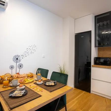 Jugo Apartment *